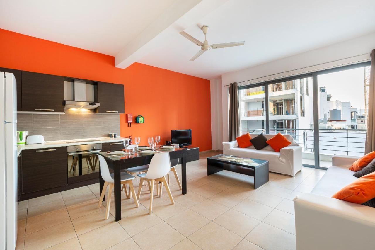 Lovely, Spacious High Floor Apt In Central Pv & Ac By 360 Estates Saint Julian's Luaran gambar