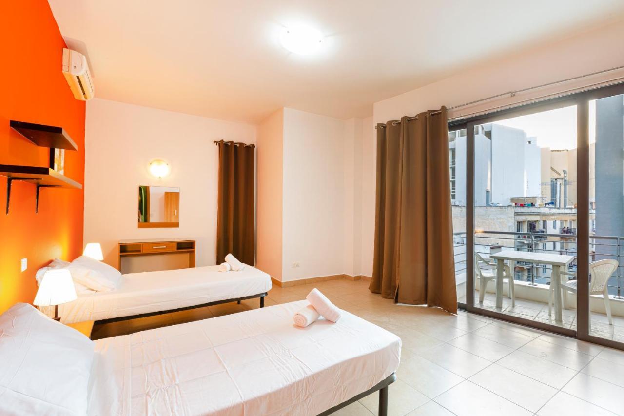 Lovely, Spacious High Floor Apt In Central Pv & Ac By 360 Estates Saint Julian's Luaran gambar